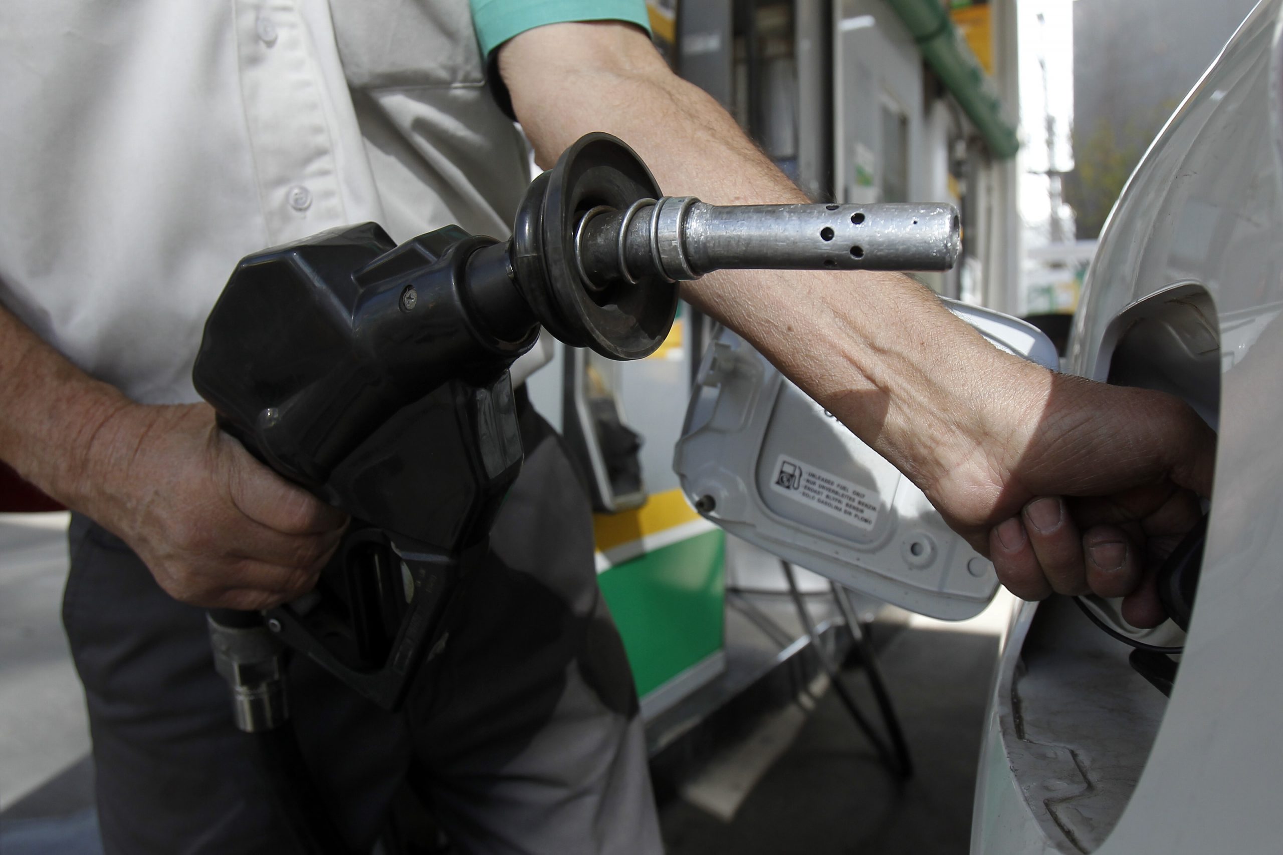 Congreso despachó aumento de recursos al Mepco para limitar alzas en precios de combustibles