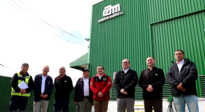 Alimentos Marinos S.A. entrega subvención para seguros de vida al Cuerpo de Bomberos de Lota
